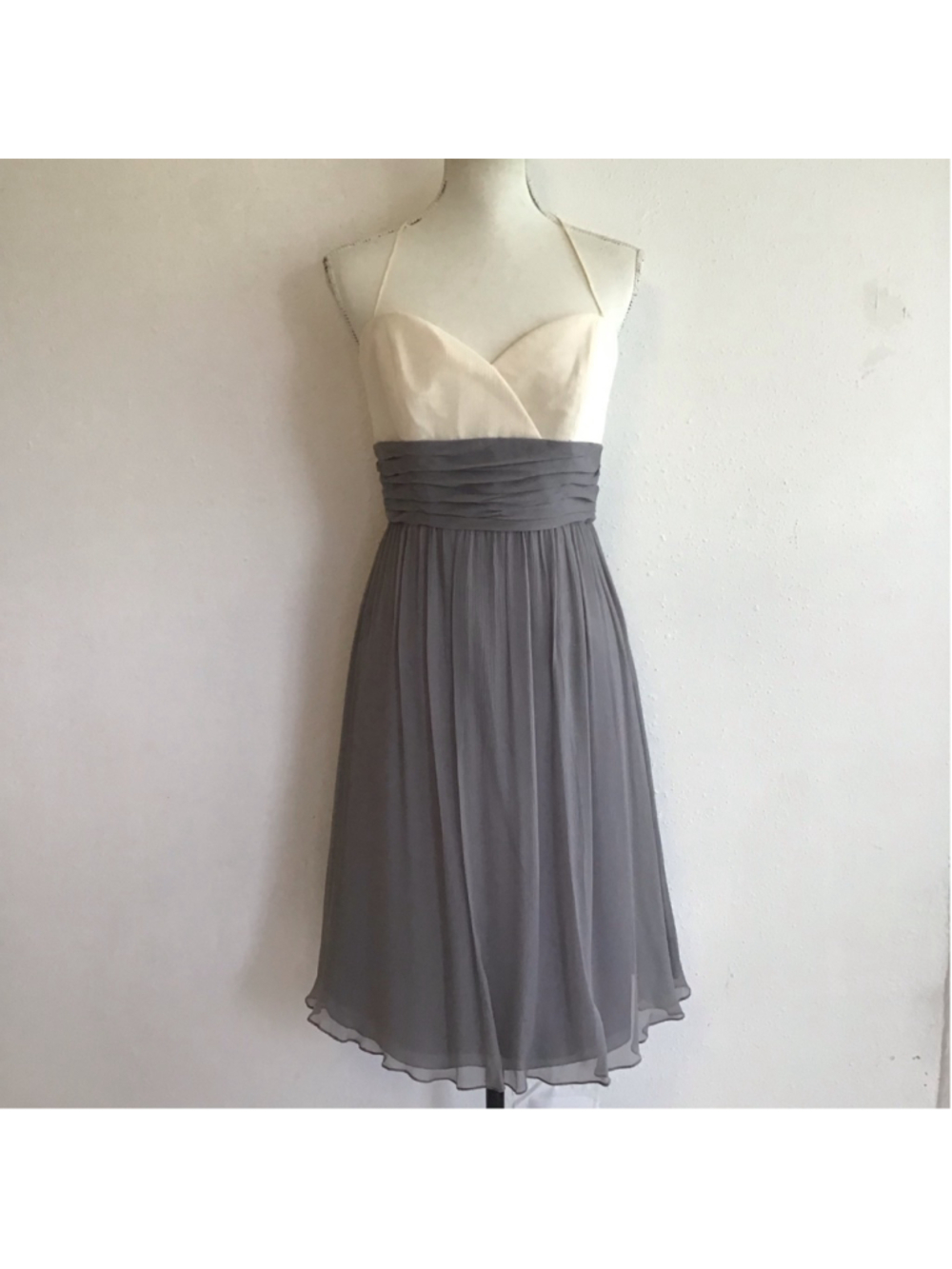 NWT- Melissa Sweet Women Elegant Gray & Beige Halter Cocktail Dress Size 8